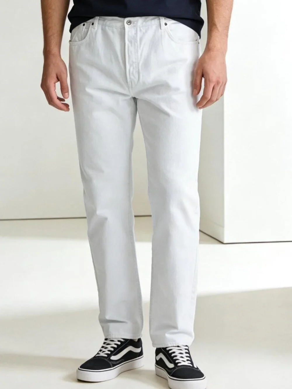 LEVI'S 501 Original Men's Whiten Denim Jeans Straight Leg Button Fly 40W x 32L